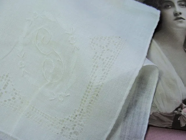 Breathtaking WEDDING BRIDAL Vintage Madeira Monogram HANDKERCHIEF Pretty Hand Embroidery Work Hankie  Lovely Linen White Embroidery