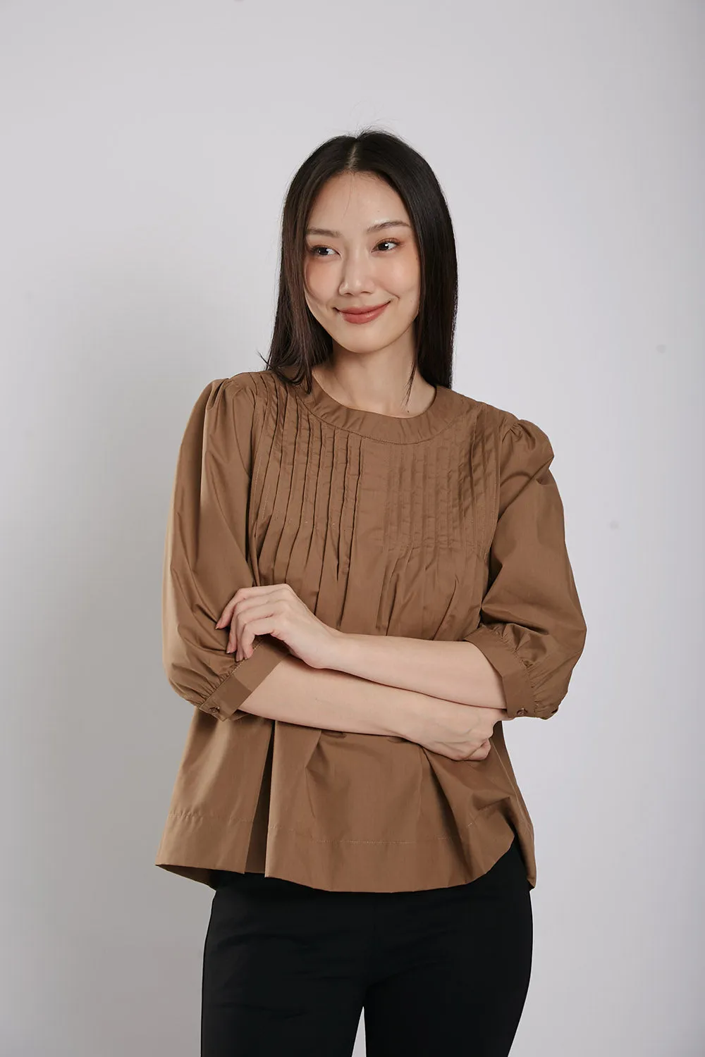 Brienne Blouse in Golden Brown