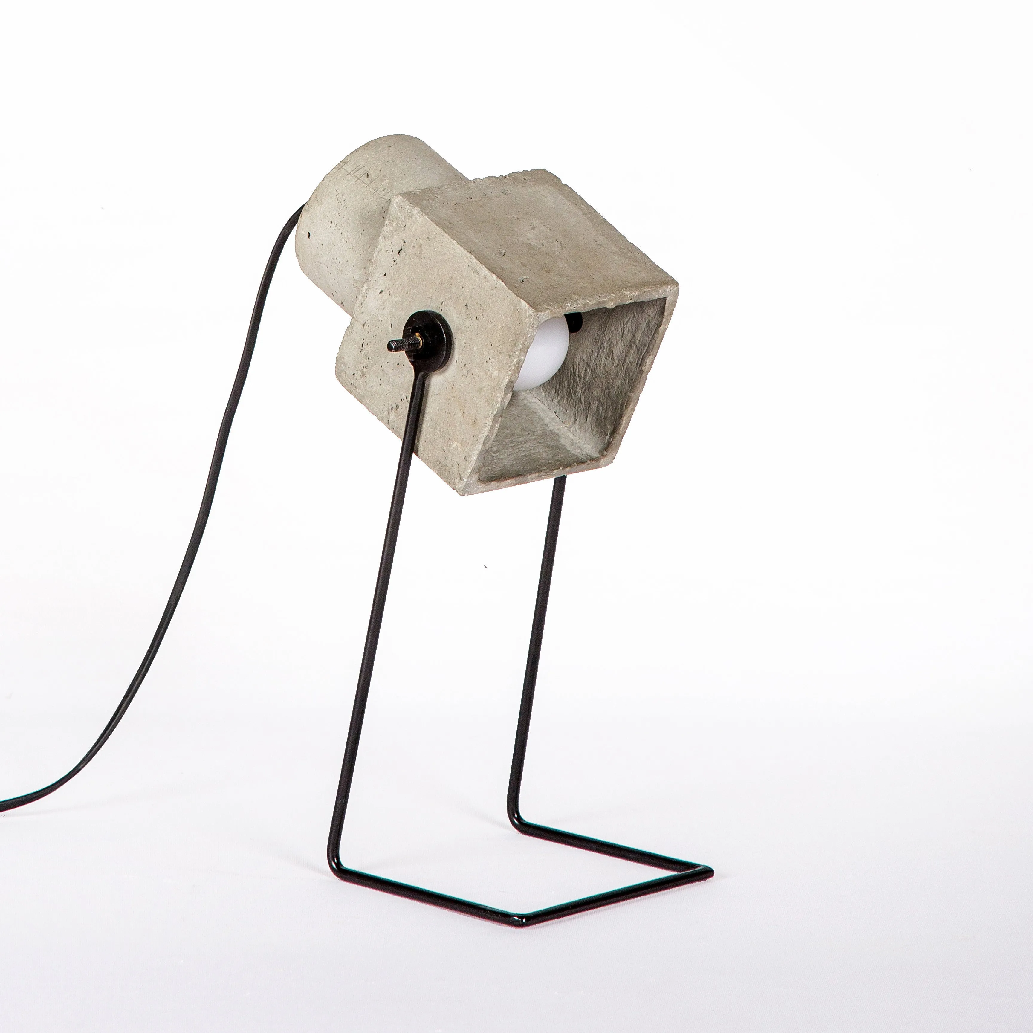 Cubiturn Sleek Table Lamp