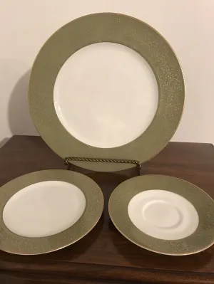 <€€ Vintage China Sango VERSAILLES 3632 Green and Gold Set Retired