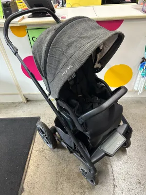 Nuna Mixx2 Stroller, Grey/Blk