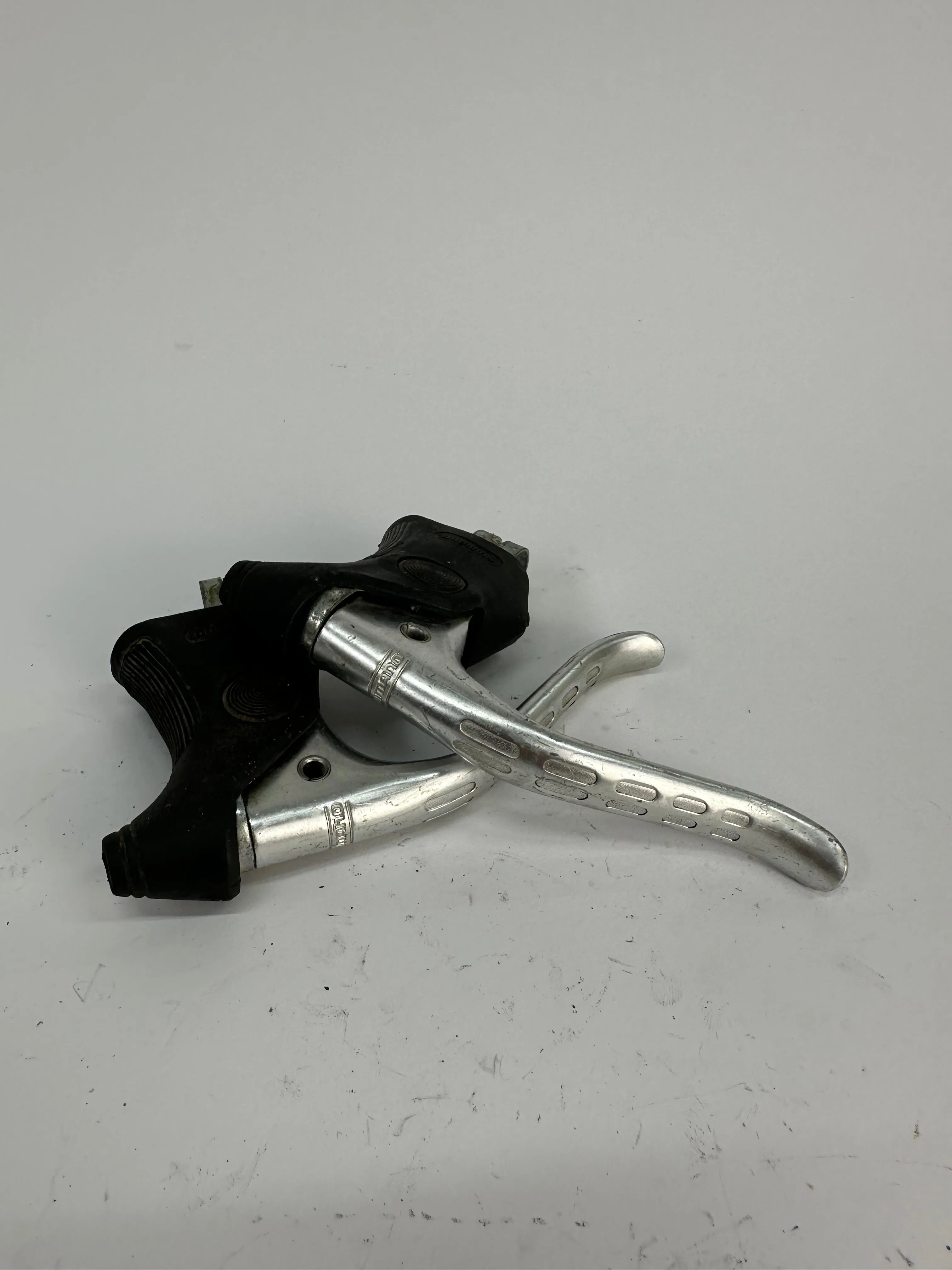 Shimano brake levers non-aero