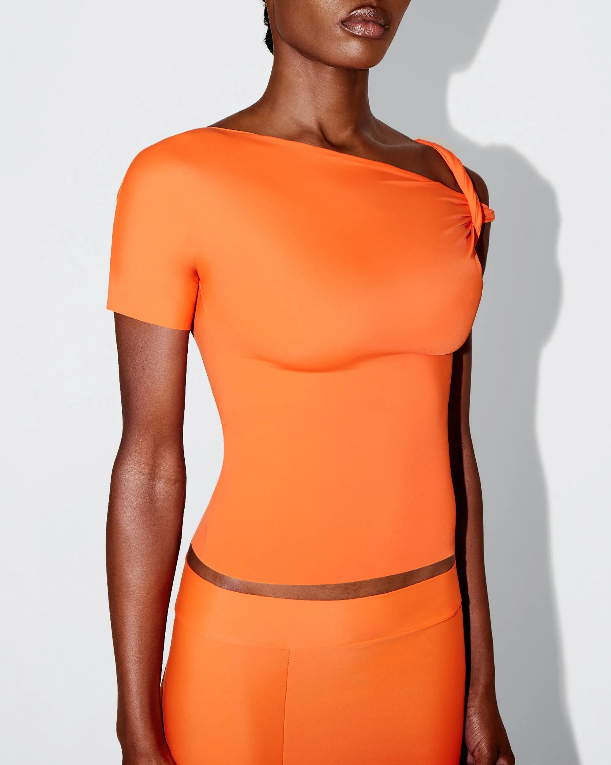 Sleek Stretch Twisted Top | Papaya