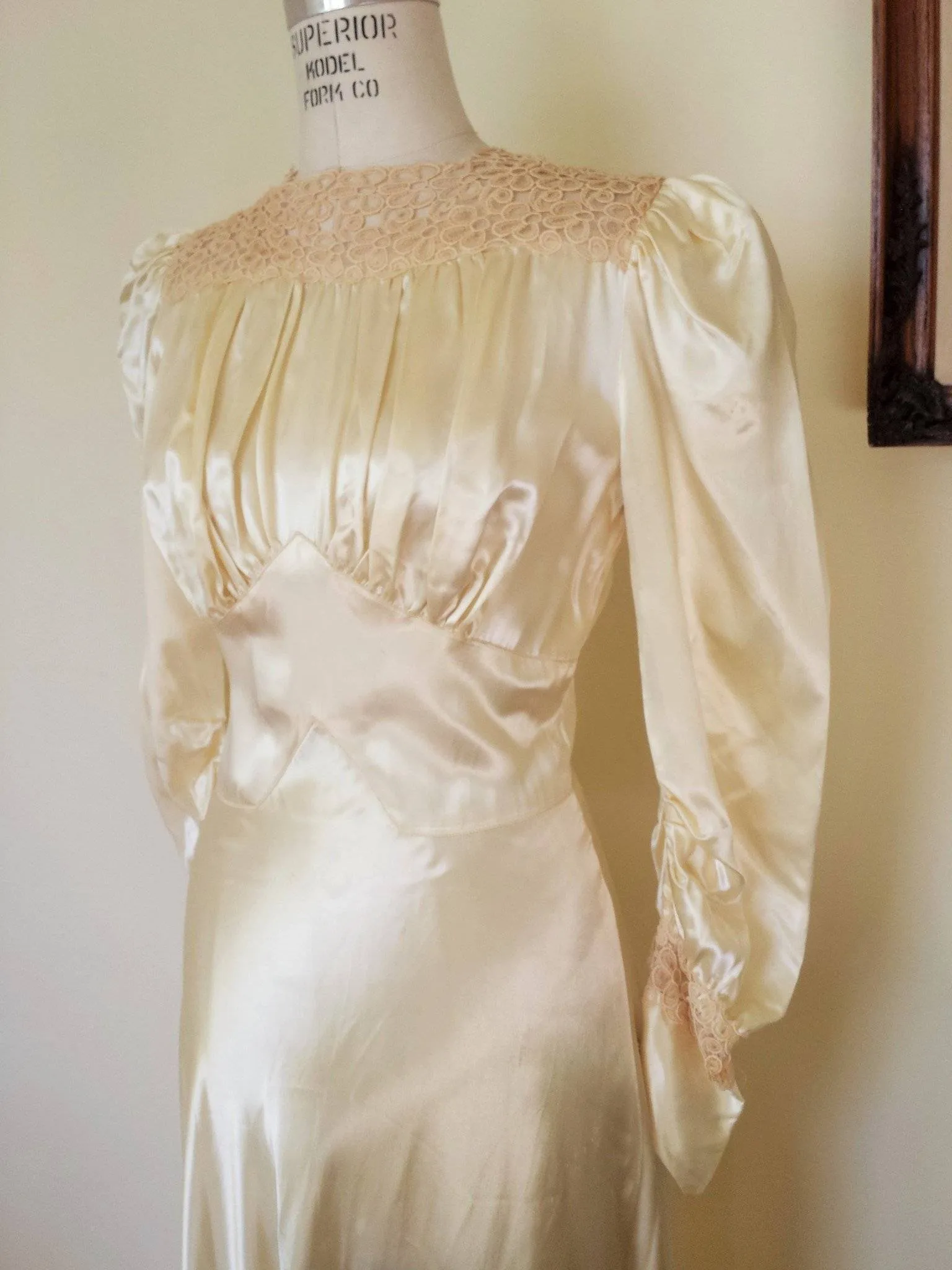 Vintage 1930's Ivory Satin Wedding Gown