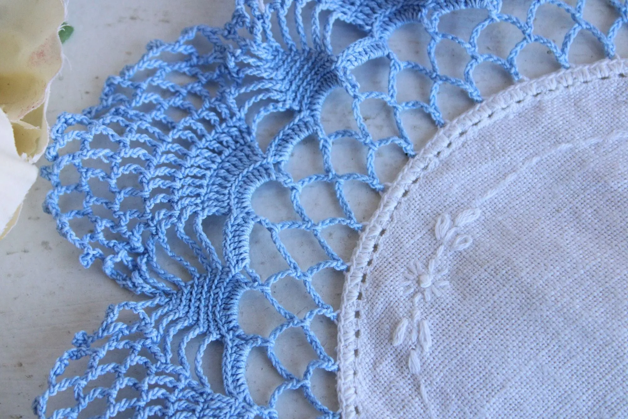 Vintage 1960s White Linen with Blue Crochet Lace Doily