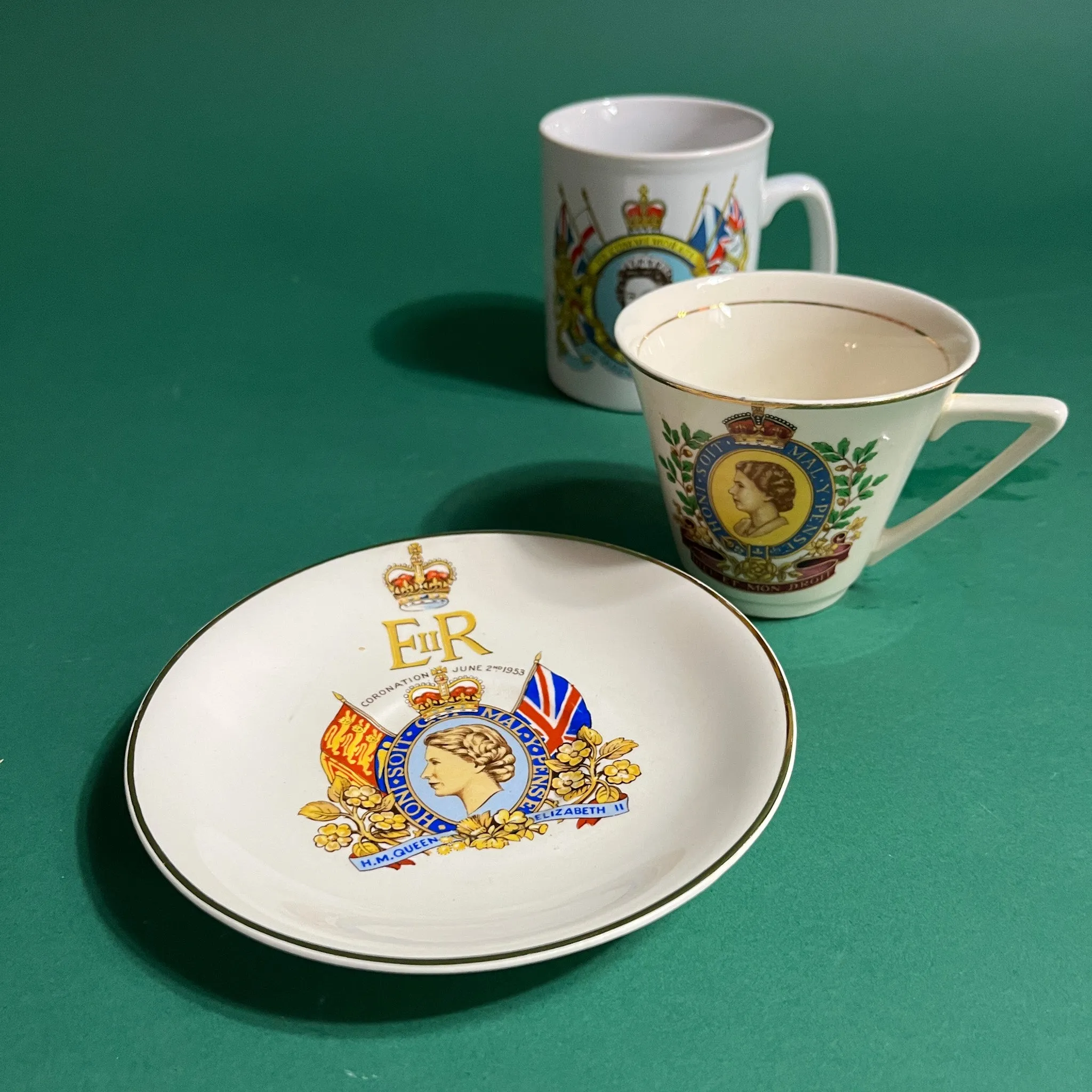 Vintage Queen Elizabeth II Commemorative Ceramic Mugs/Plates, Set of 5